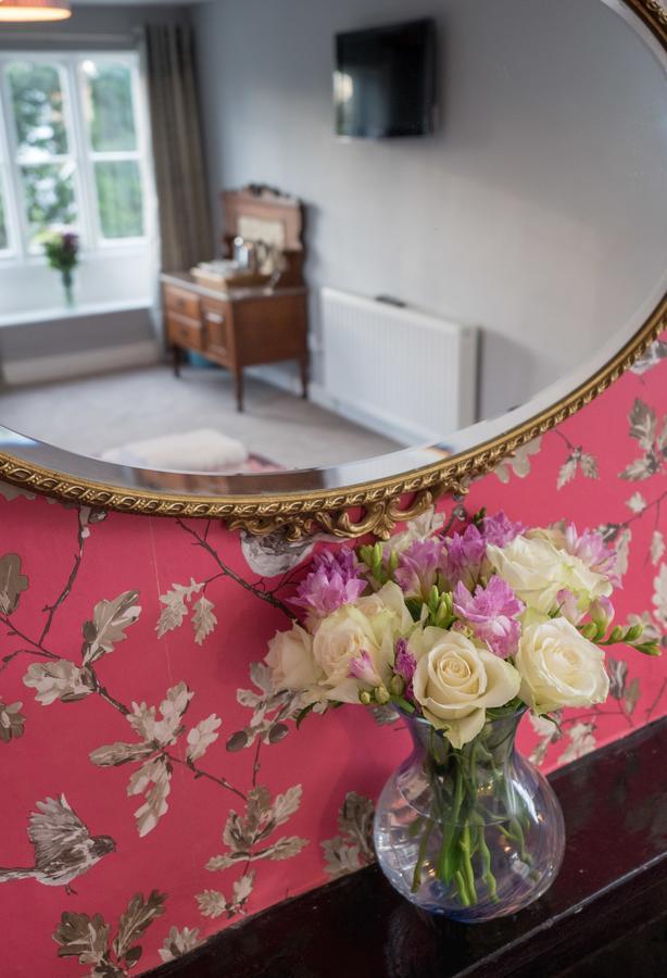 เชิร์ชเอนด์ ฟาร์ม เบด แอนด์ เบรกฟาสต์ Bed & Breakfast Slimbridge ภายนอก รูปภาพ