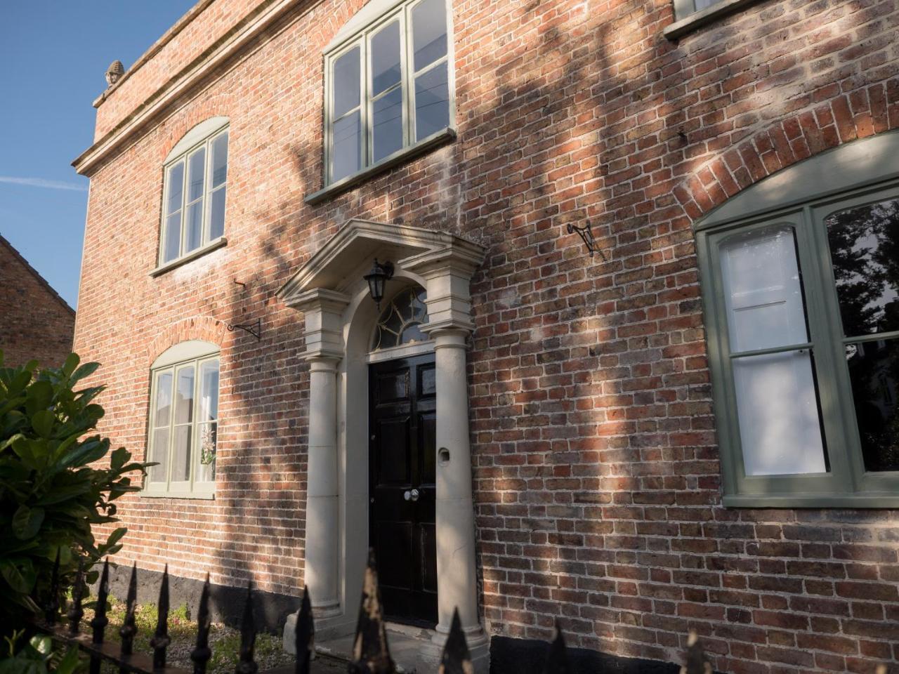 เชิร์ชเอนด์ ฟาร์ม เบด แอนด์ เบรกฟาสต์ Bed & Breakfast Slimbridge ภายนอก รูปภาพ